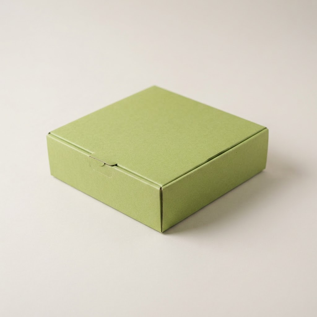 A minimal recyclable lime-green Meridian pie box